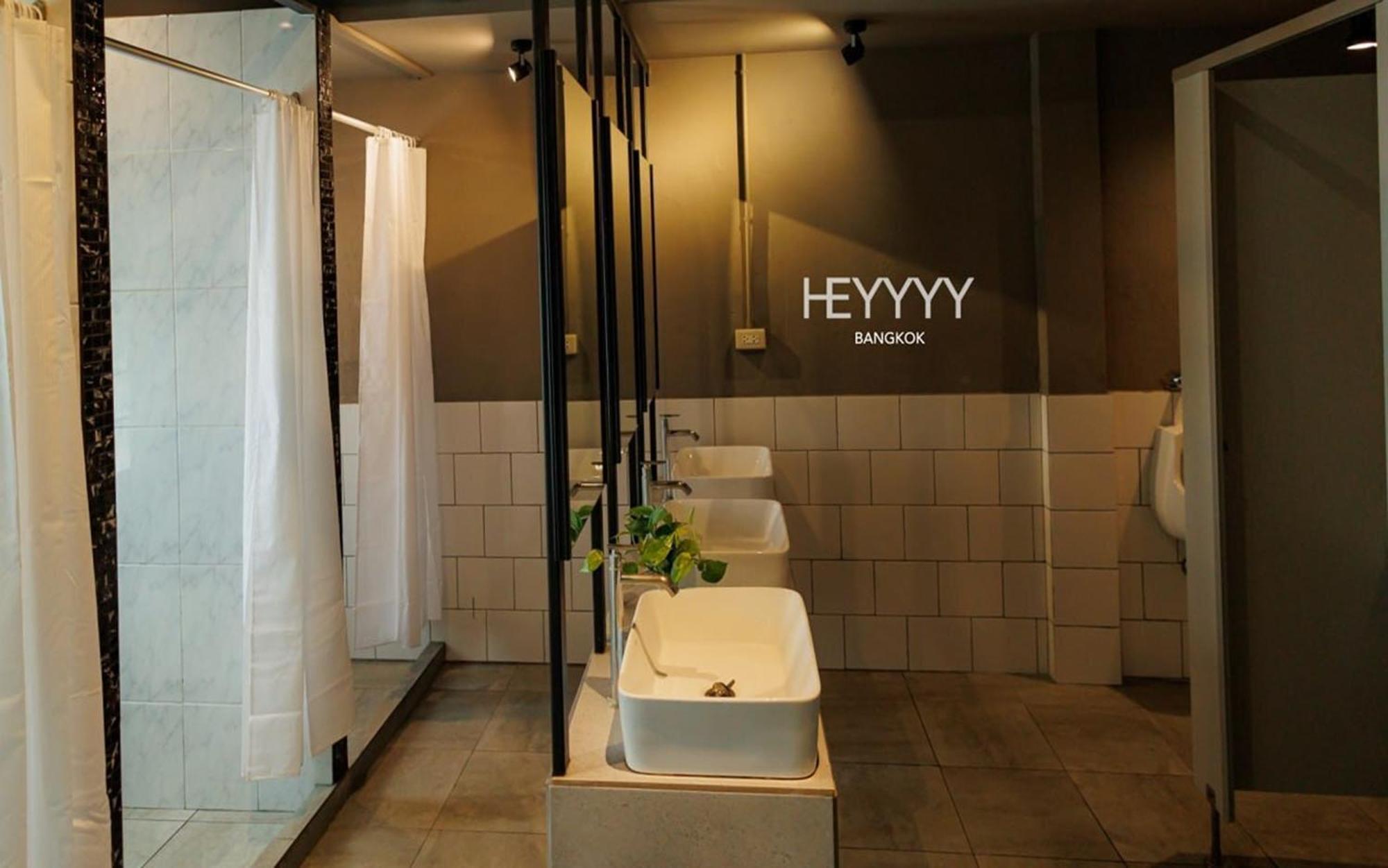 Auberge de jeunesse Heyyyy Bangkok Extérieur photo
